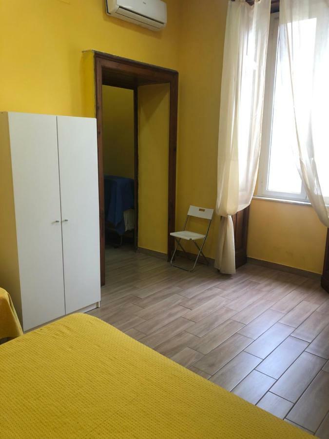 La Casa Di Fafa Bed and Breakfast Napoli Eksteriør billede