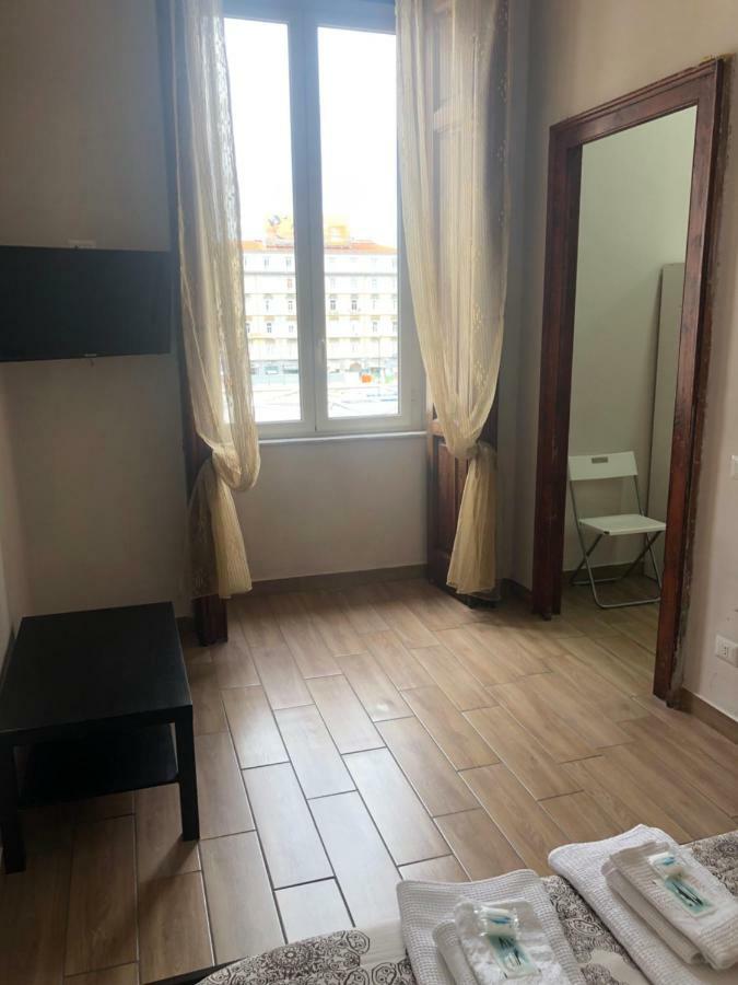 La Casa Di Fafa Bed and Breakfast Napoli Eksteriør billede